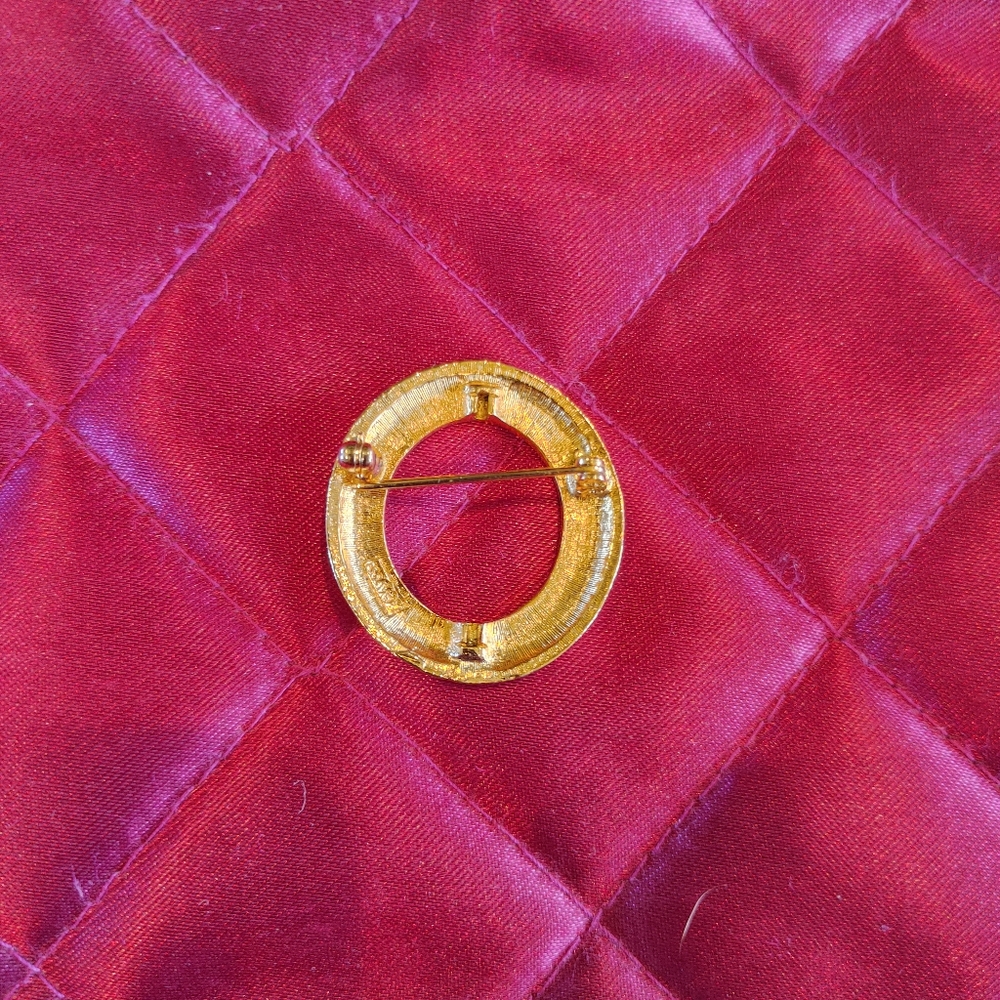 Vintage Brooch
